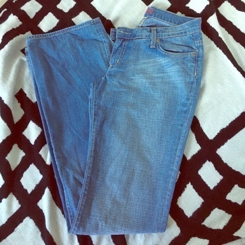Taunt jeans NWOT